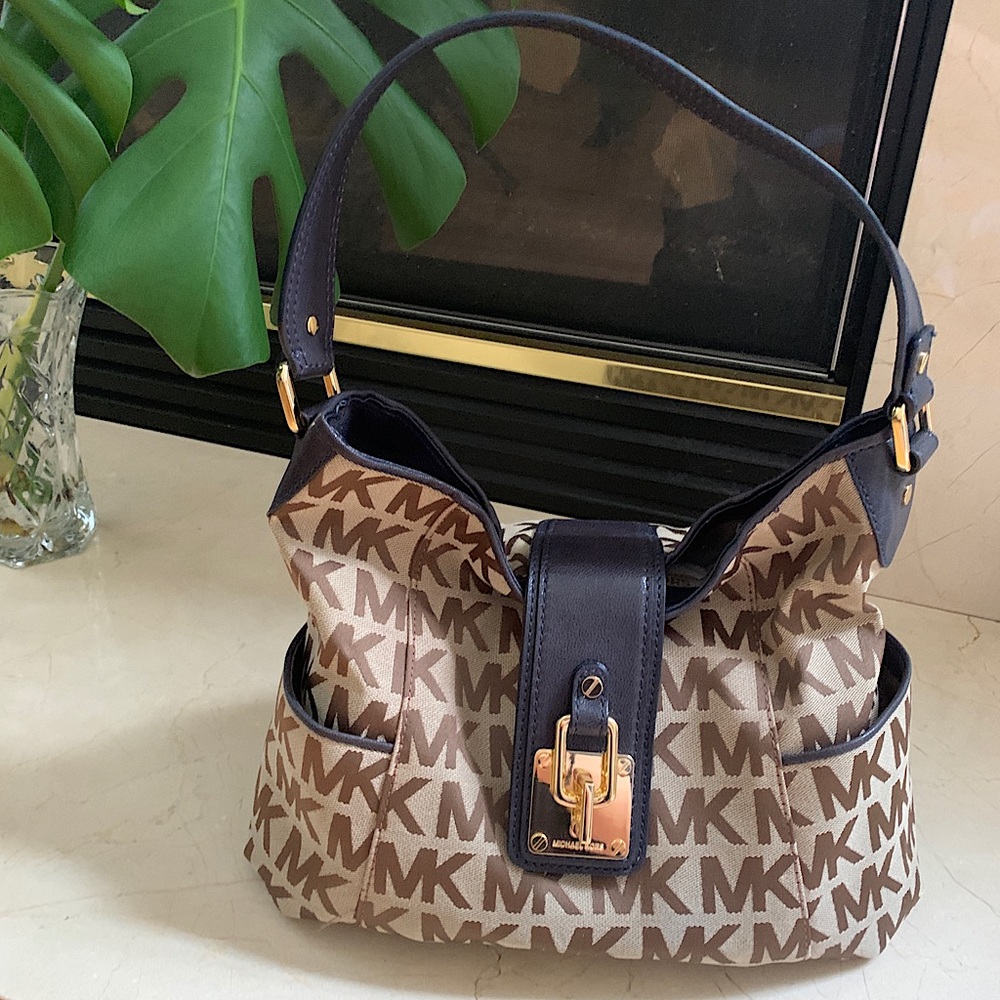 Michael Kors Leather Slouchy Bag